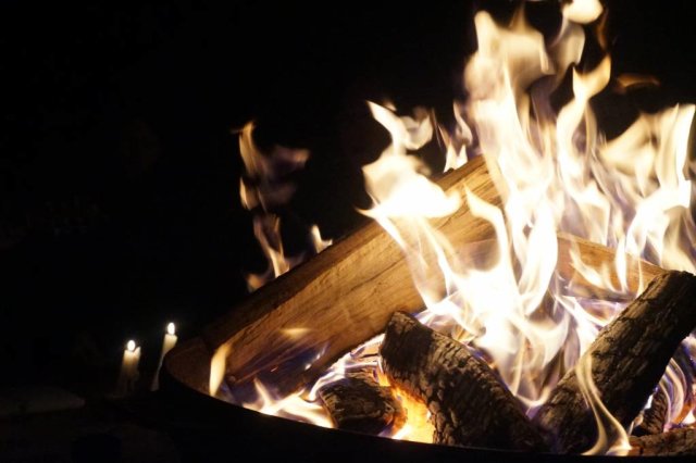 Lagerfeuer Bildrechtstammwildwasserhanau